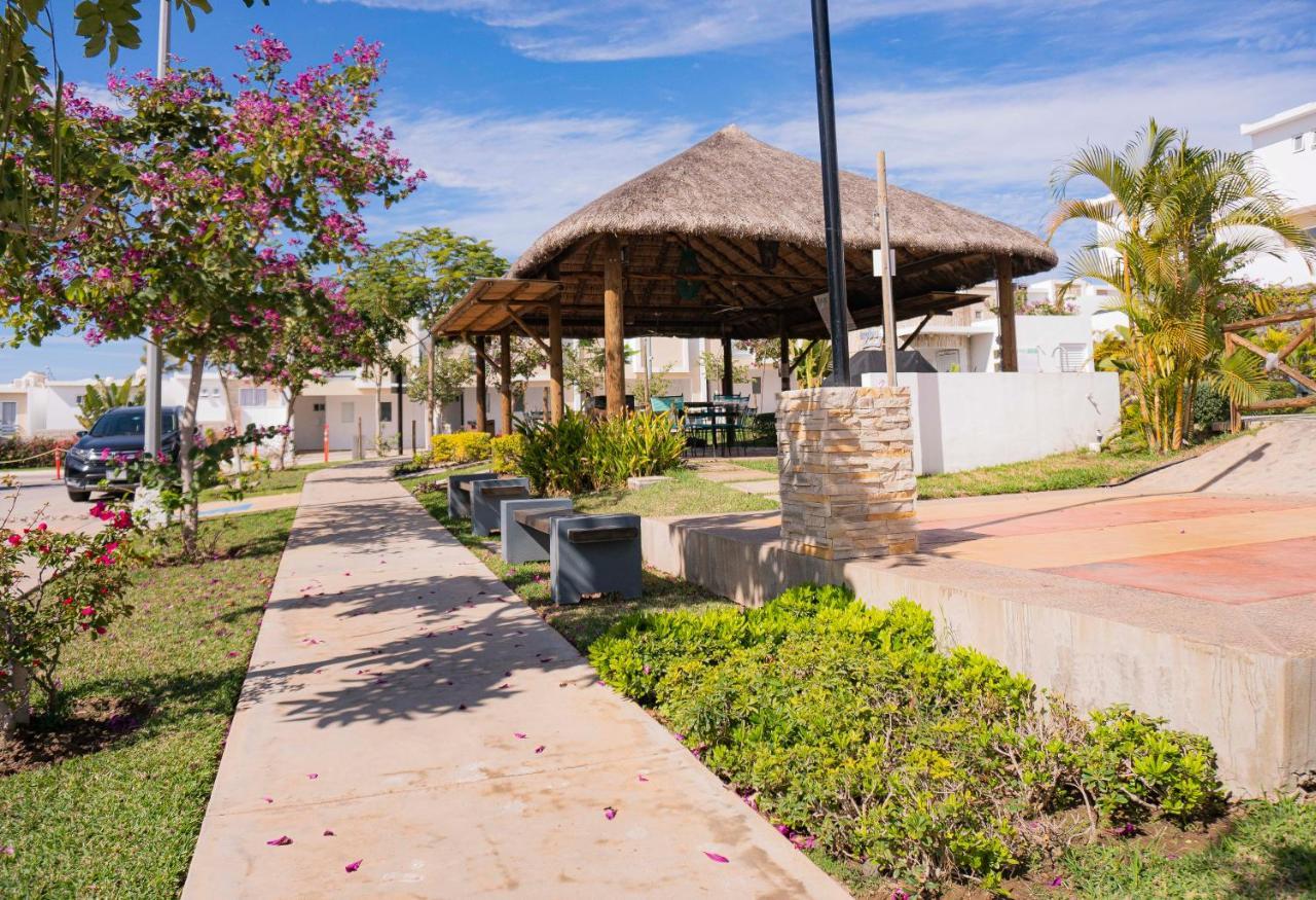 Casa En Privada Frente A La Playa Con Alberca! Villa Mazatlan Bagian luar foto
